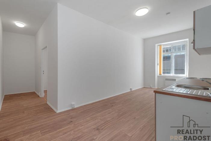 Pronájem bytu 2+kk, Znojmo, Kollárova, 42 m2