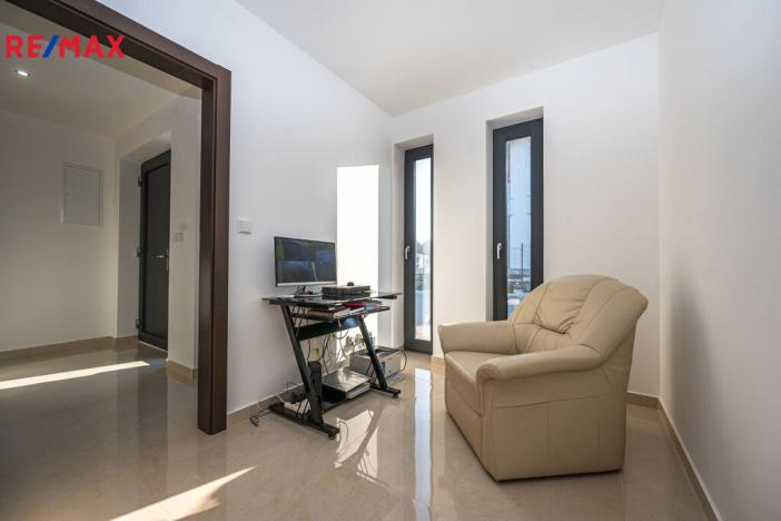 Prodej rodinného domu, Vysoký Újezd, U Rybníčka, 224 m2