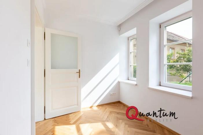 Pronájem rodinného domu, Praha - Střešovice, Pod Ořechovkou, 320 m2