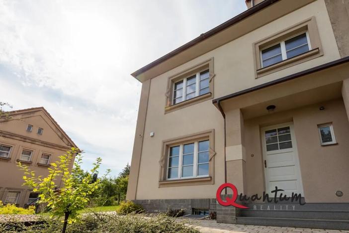 Pronájem rodinného domu, Praha - Střešovice, Pod Ořechovkou, 320 m2