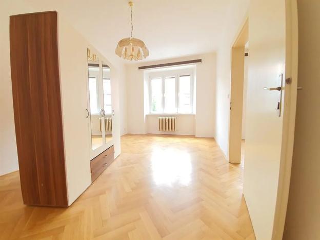 Pronájem bytu 2+kk, Praha - Nusle, náměstí Hrdinů, 52 m2