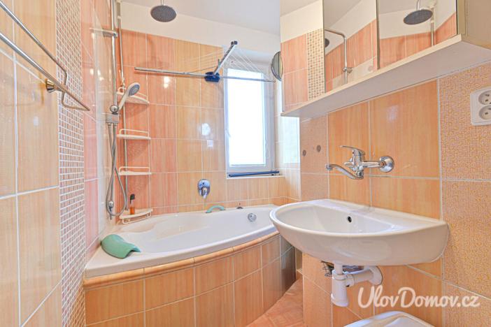 Prodej bytu 2+1, Rosice, Husova čtvrť, 58 m2