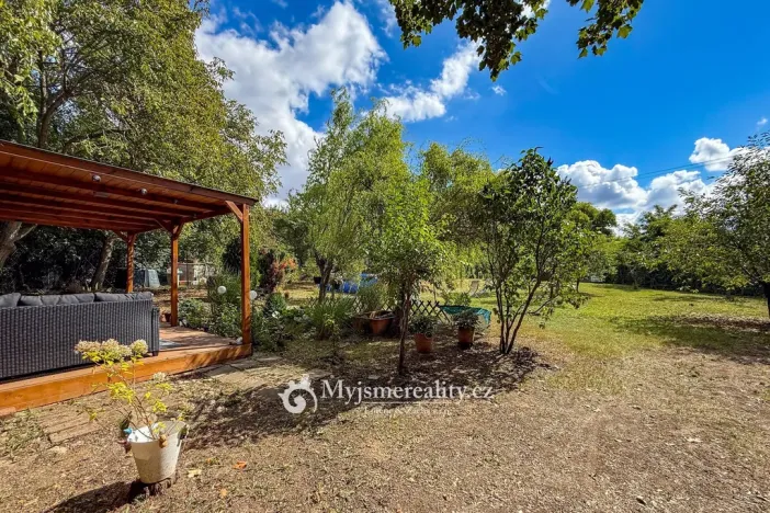 Prodej zahrady, Dobšice, 1138 m2