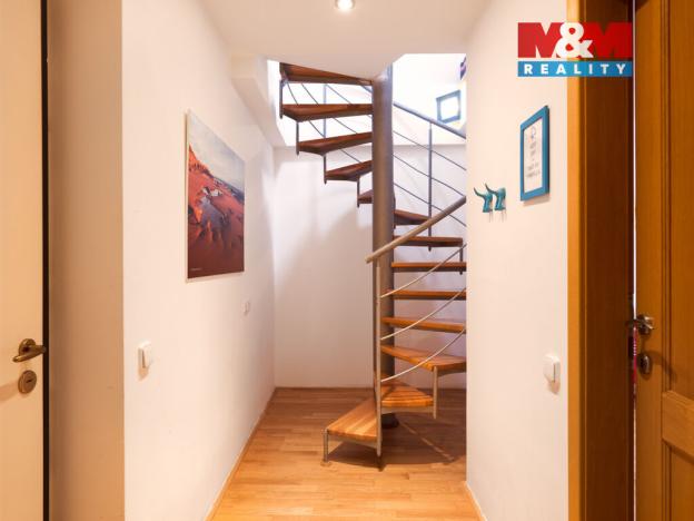 Prodej bytu 2+kk, Praha - Smíchov, Zborovská, 71 m2