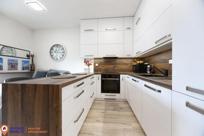 Prodej bytu 3+kk, Olomouc - Hejčín, Erenburgova, 61 m2