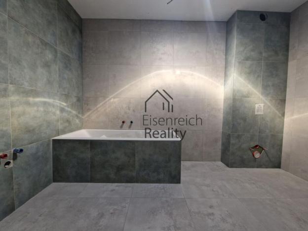 Prodej bytu 3+kk, Slatina, 94 m2