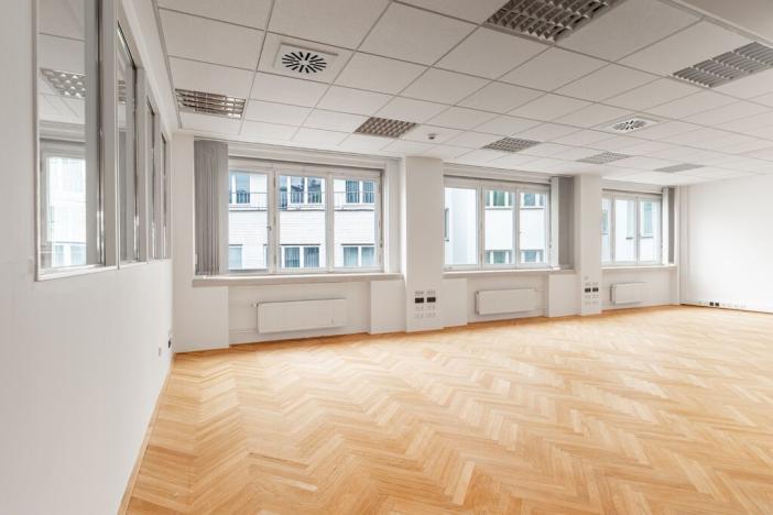 Pronájem kanceláře, Praha - Staré Město, Na příkopě, 194 m2