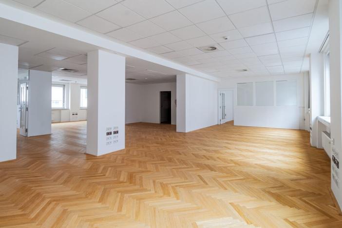 Pronájem kanceláře, Praha - Staré Město, Na příkopě, 194 m2