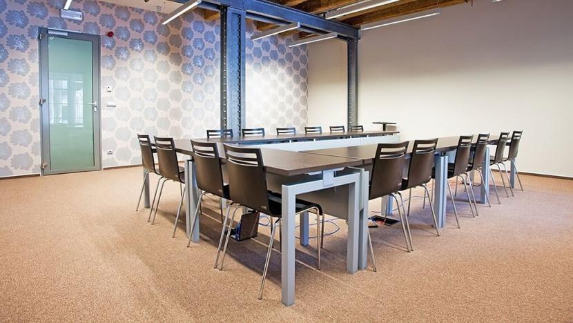 Pronájem kanceláře, Praha - Holešovice, Jankovcova, 241 m2