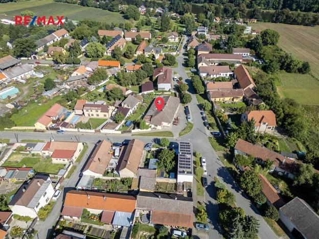 Prodej obchodního prostoru, Čelákovice, Na Hrázi, 650 m2