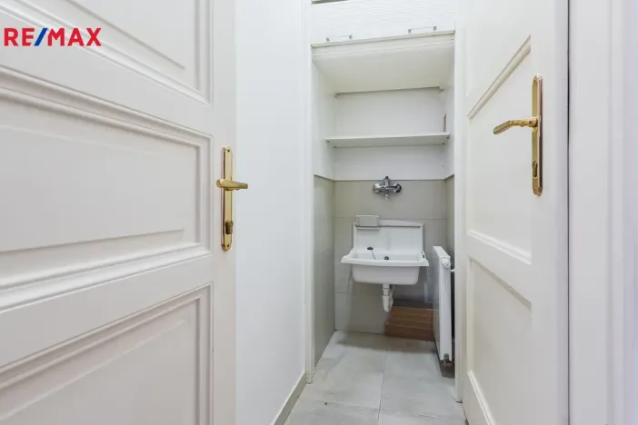 Pronájem kanceláře, Praha - Staré Město, Staroměstské náměstí, 195 m2