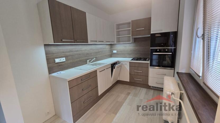 Pronájem bytu 2+1, Opava - Předměstí, Kasárenská, 50 m2