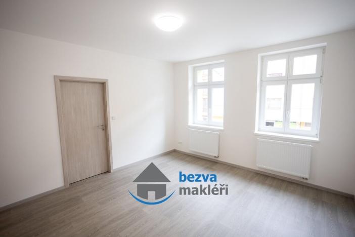 Pronájem bytu 3+1, Pardubice, Jana Palacha, 70 m2