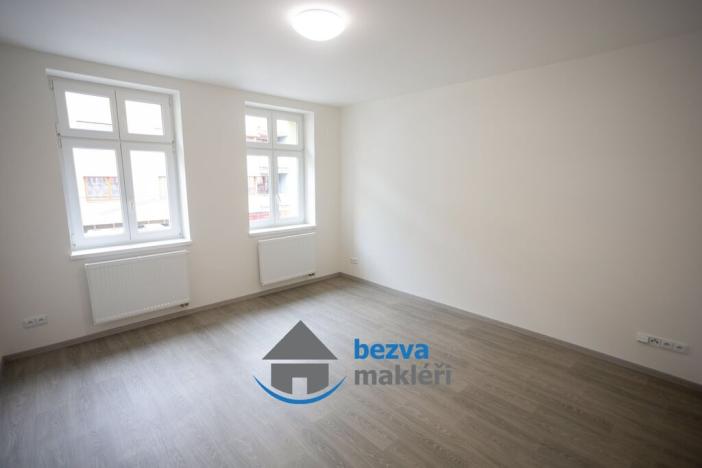 Pronájem bytu 3+1, Pardubice, Jana Palacha, 70 m2