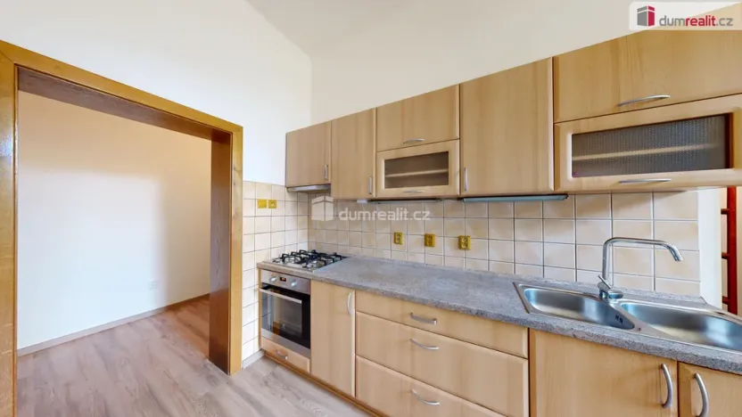 Pronájem bytu 2+1, Opava - Předměstí, Nákladní, 70 m2