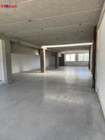 Pronájem kanceláře, Otrokovice, 312 m2