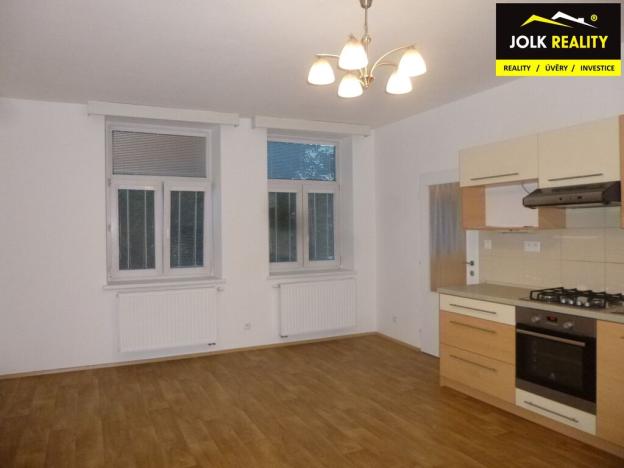 Pronájem bytu 2+kk, Opava - Předměstí, Pekařská, 38 m2