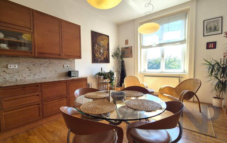 Prodej bytu 4+kk, Praha - Hradčany, Na valech, 123 m2