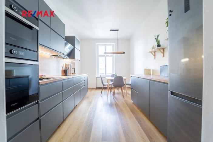 Prodej bytu 2+1, Praha - Karlín, Pernerova, 62 m2