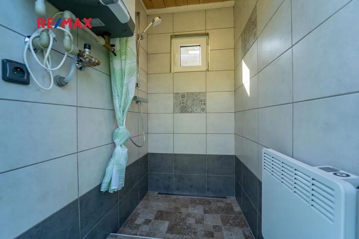 Prodej komerční nemovitosti, Chrášťany, 10917 m2