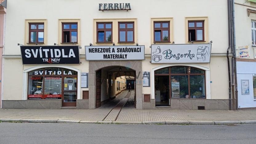 Pronájem obchodního prostoru, Plzeň - Jižní Předměstí, sady Pětatřicátníků, 173 m2