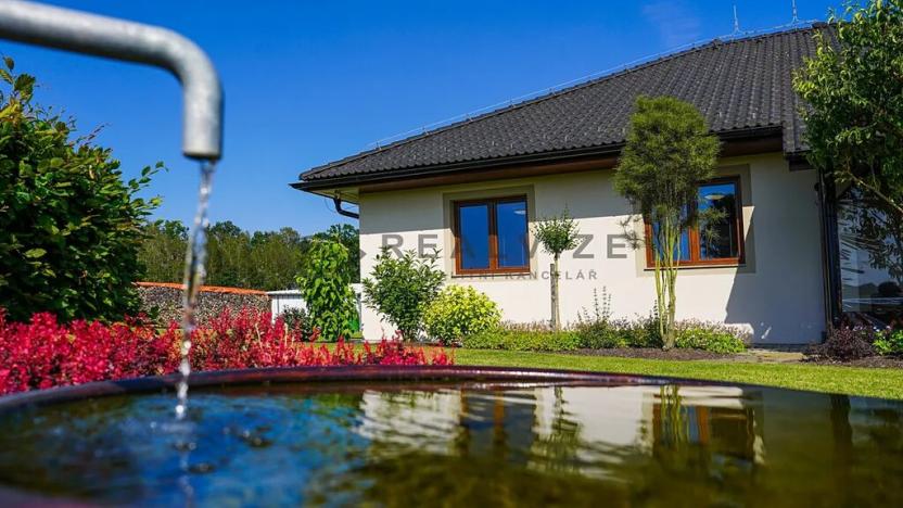 Prodej rodinného domu, Borovany, 237 m2