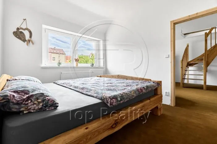 Prodej rodinného domu, Březová, 199 m2