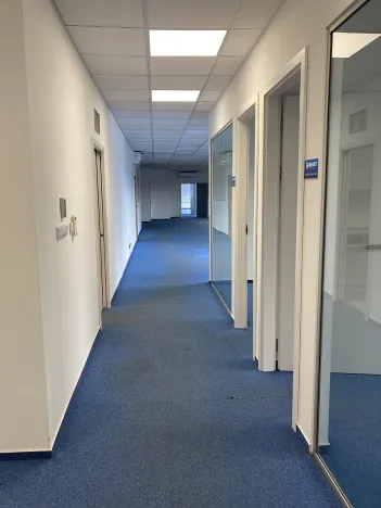 Pronájem kanceláře, Praha - Chodov, Hráského, 293 m2