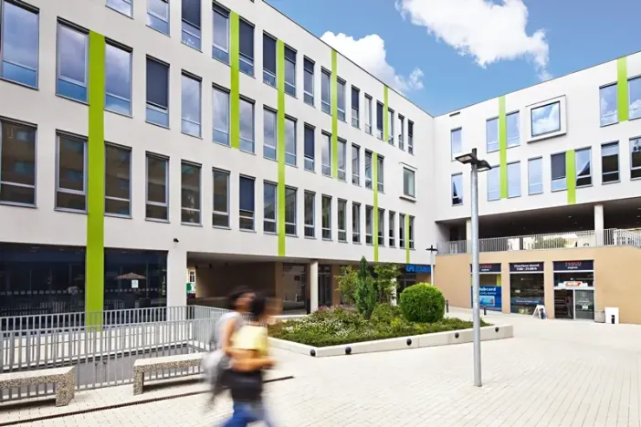 Pronájem obchodního prostoru, Ústí nad Labem, Špitálské náměstí, 179 m2