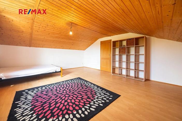 Pronájem rodinného domu, Praha - Lipany, Do potoků, 145 m2