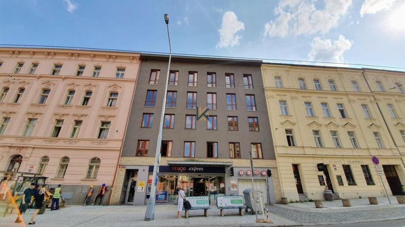 Pronájem kanceláře, Praha, Táborská, 375 m2