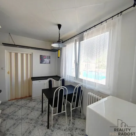 Pronájem bytu 3+1, Hodonín, Sadová, 69 m2
