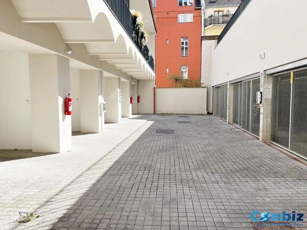 Pronájem obchodního prostoru, Praha - Smíchov, Holečkova, 39 m2