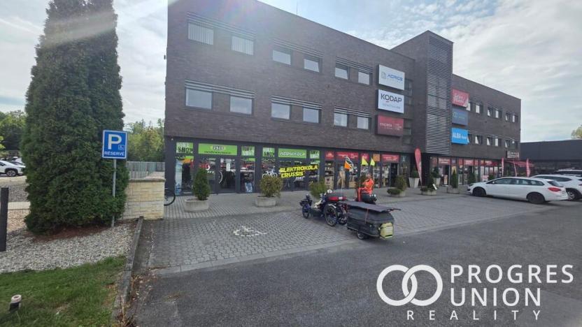 Pronájem obchodního prostoru, Rožnov pod Radhoštěm, 200 m2