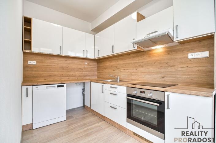 Pronájem bytu 2+1, Havířov - Město, Dlouhá třída, 65 m2