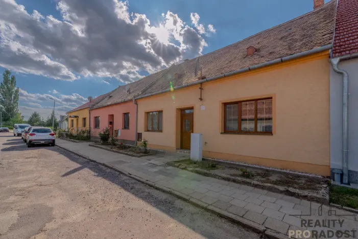 Prodej rodinného domu, Jaroslavice, Sadová, 76 m2