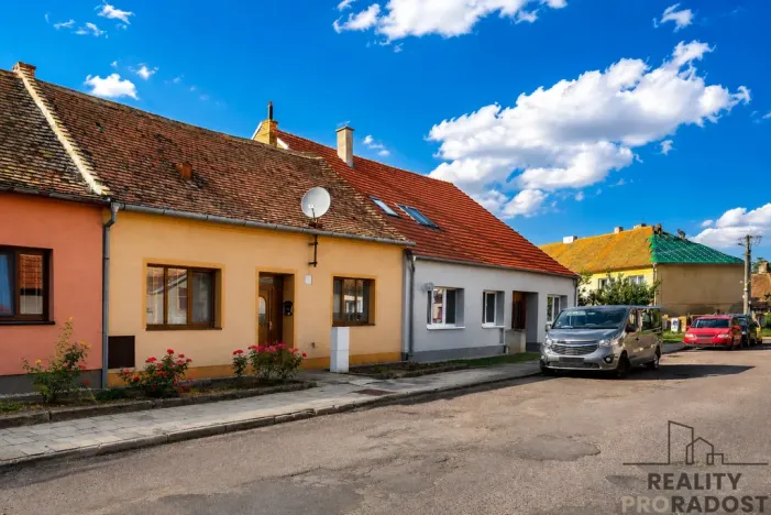 Prodej rodinného domu, Jaroslavice, Sadová, 76 m2