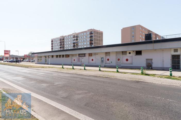 Prodej komerční nemovitosti, Žatec, Husova, 2862 m2
