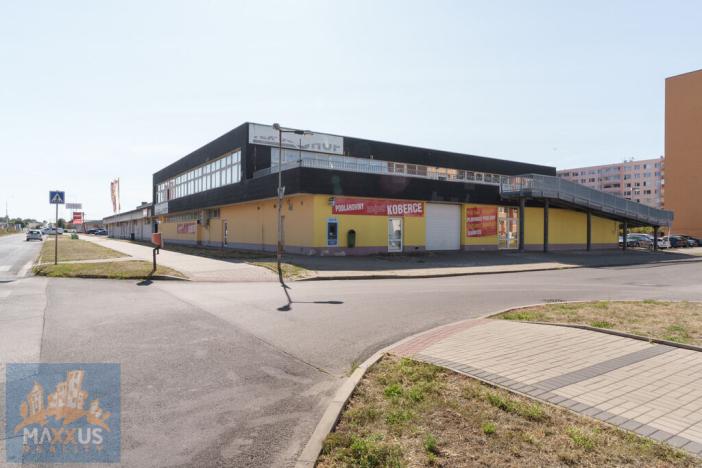 Prodej komerční nemovitosti, Žatec, Husova, 2862 m2