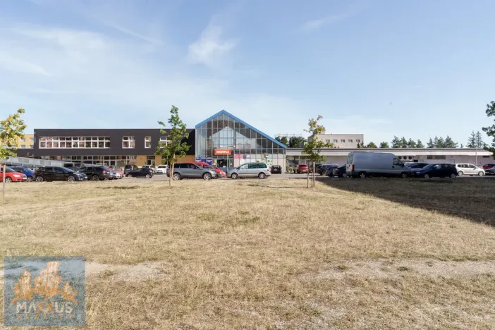 Prodej komerční nemovitosti, Žatec, Husova, 2862 m2