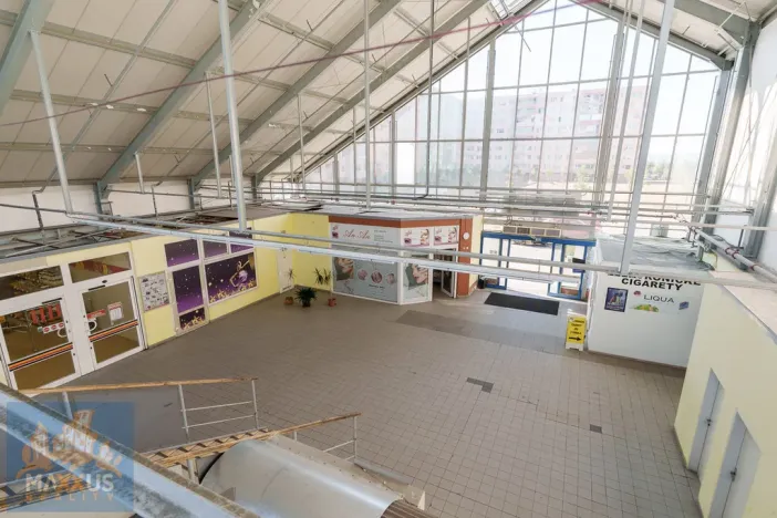 Prodej komerční nemovitosti, Žatec, Husova, 2862 m2