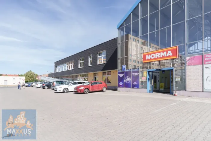 Prodej komerční nemovitosti, Žatec, Husova, 2862 m2