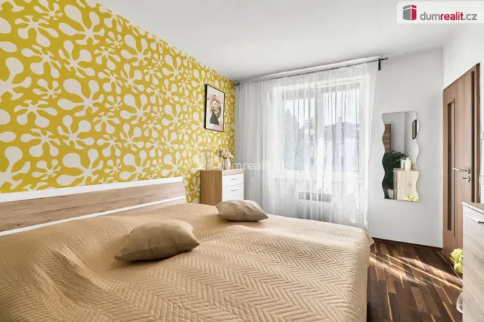 Prodej bytu 2+kk, Dalovice, Májová, 55 m2