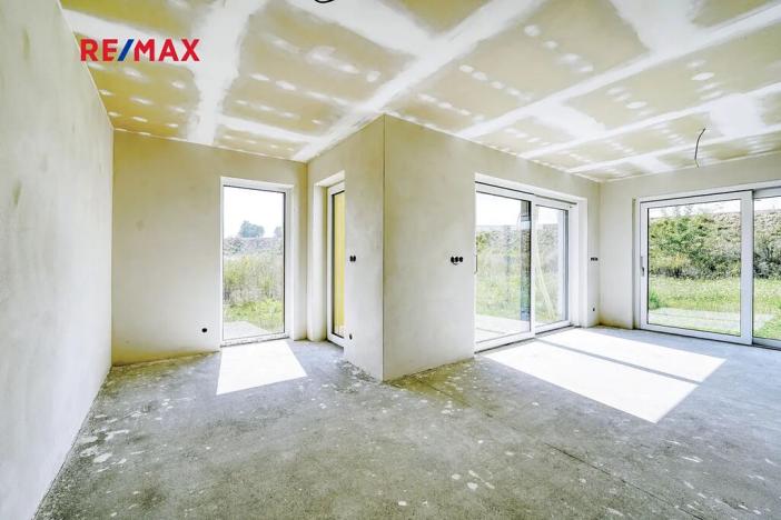 Prodej rodinného domu, Lužany, 153 m2