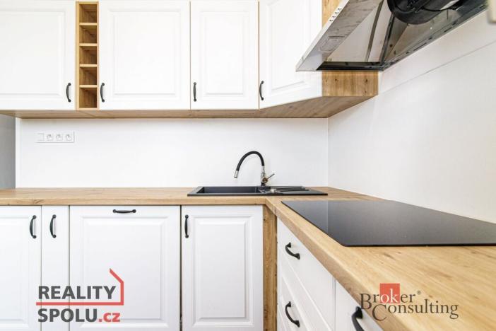 Pronájem bytu 2+1, Opava, Hany Kvapilové, 57 m2