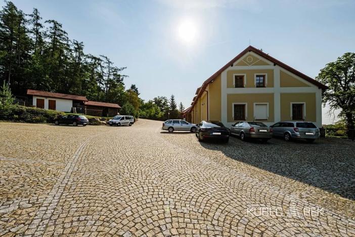 Prodej ubytování, Chotoviny, Táborská, 2200 m2