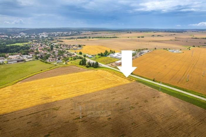 Prodej komerčního pozemku, Tábor - Náchod, Benešovská, 2059 m2