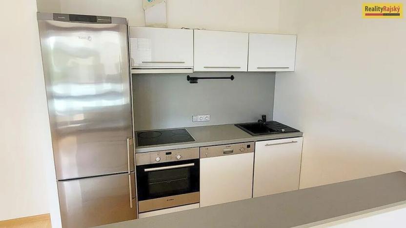 Pronájem bytu 2+kk, Praha - Štěrboholy, Laudonova, 53 m2
