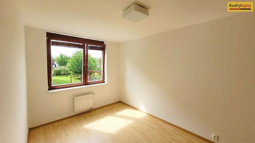 Pronájem bytu 2+kk, Praha - Štěrboholy, Laudonova, 53 m2