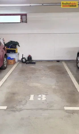 Pronájem bytu 2+kk, Praha - Štěrboholy, Laudonova, 53 m2